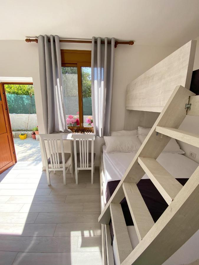 Sunny Guest House Vlorë Εξωτερικό φωτογραφία