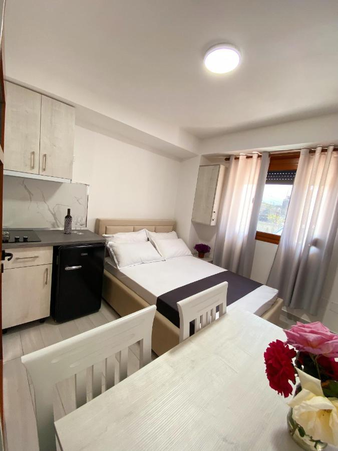 Sunny Guest House Vlorë Εξωτερικό φωτογραφία