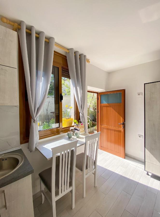 Sunny Guest House Vlorë Εξωτερικό φωτογραφία