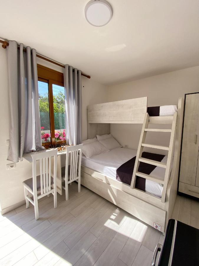 Sunny Guest House Vlorë Εξωτερικό φωτογραφία