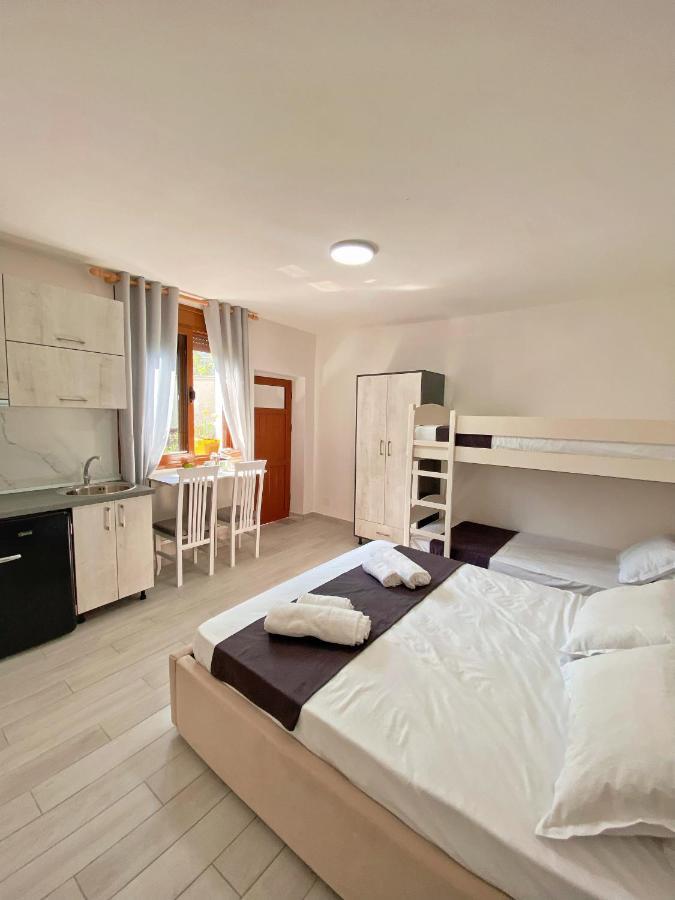 Sunny Guest House Vlorë Εξωτερικό φωτογραφία
