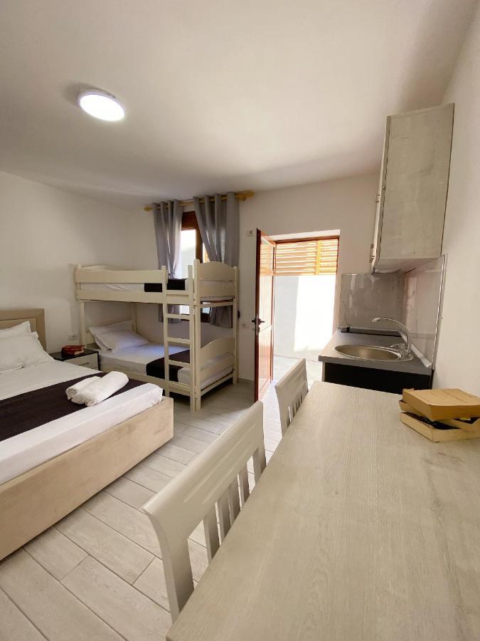 Sunny Guest House Vlorë Εξωτερικό φωτογραφία
