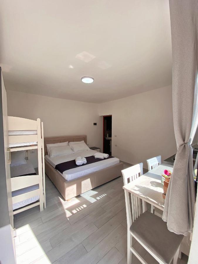 Sunny Guest House Vlorë Εξωτερικό φωτογραφία
